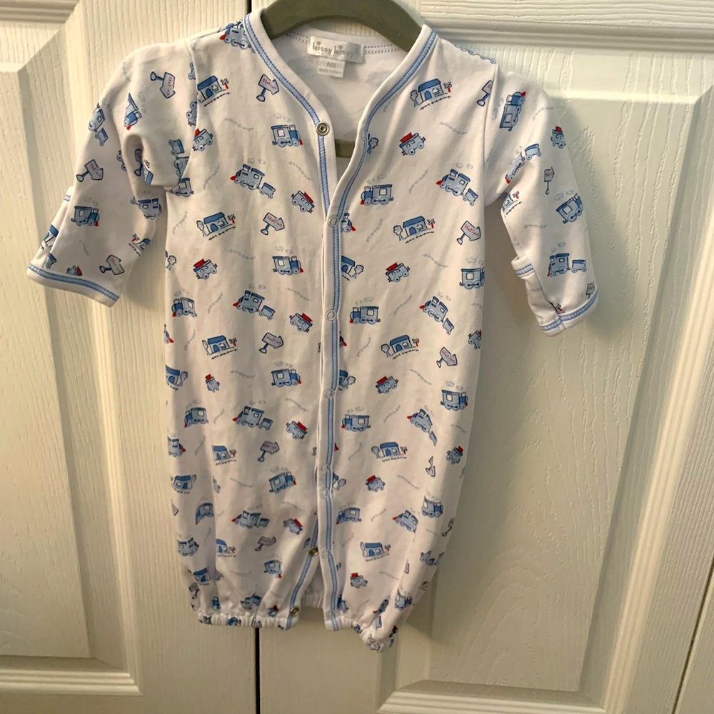 Adorable Kissy Kissy Train gown NB size